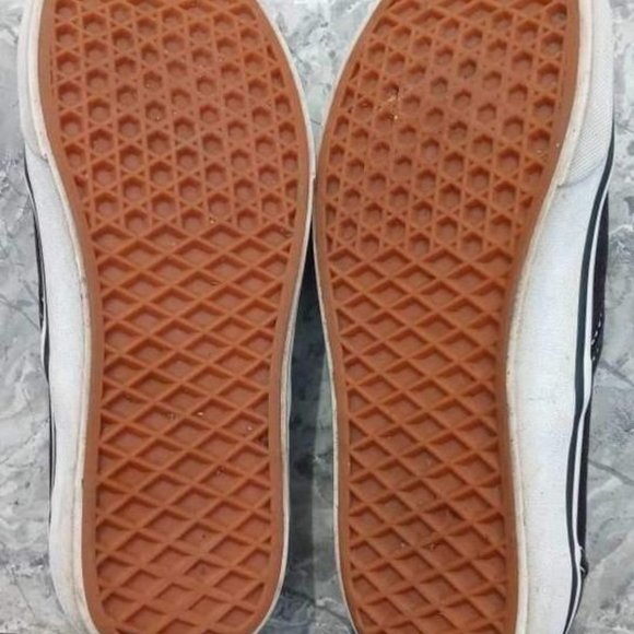 VINTAGE CLASSIC "VANS" OFF THE WALL SLIP ON BLACK WITH WHITE SNEAKERS USED - Picture 7 of 7